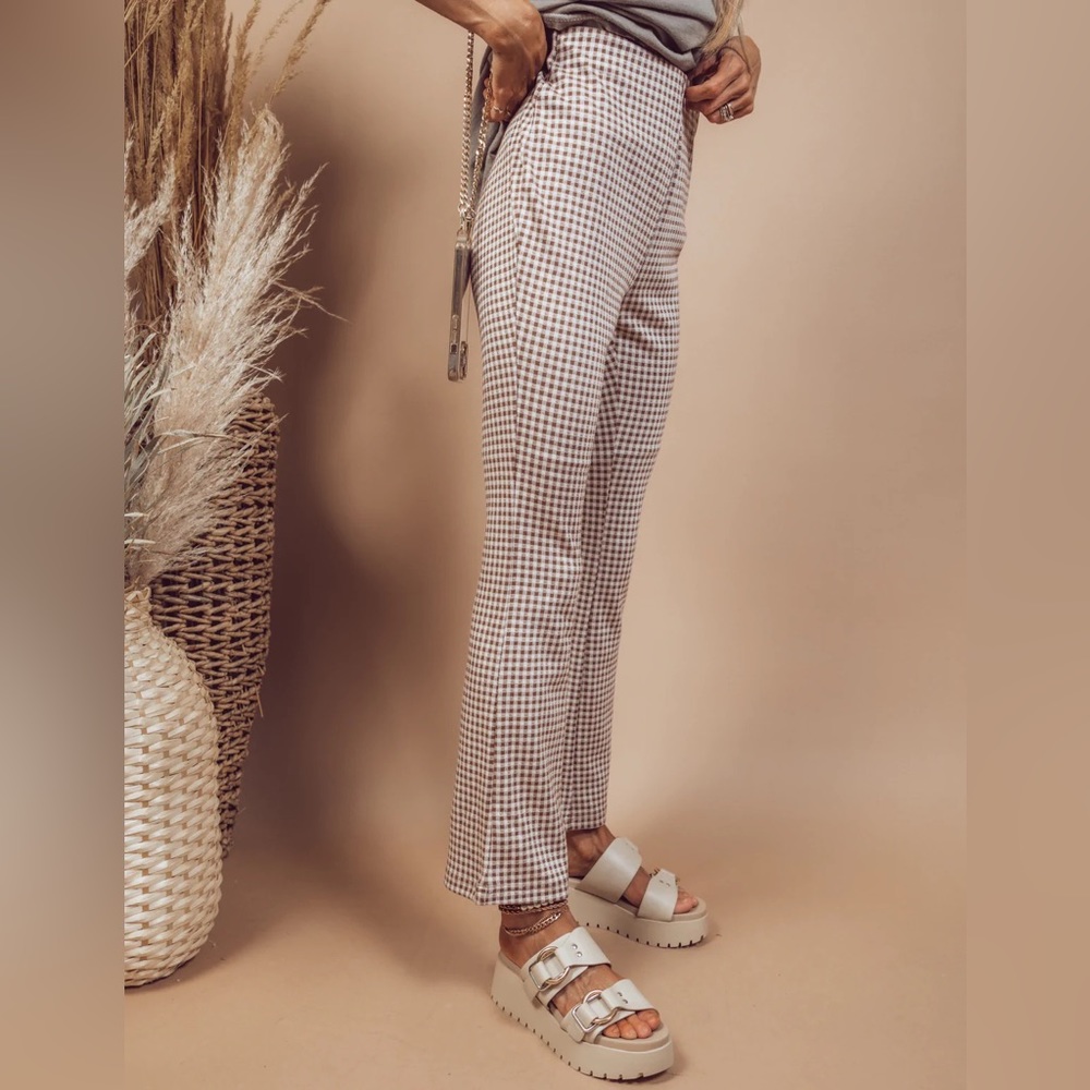 Stretchy pants size M